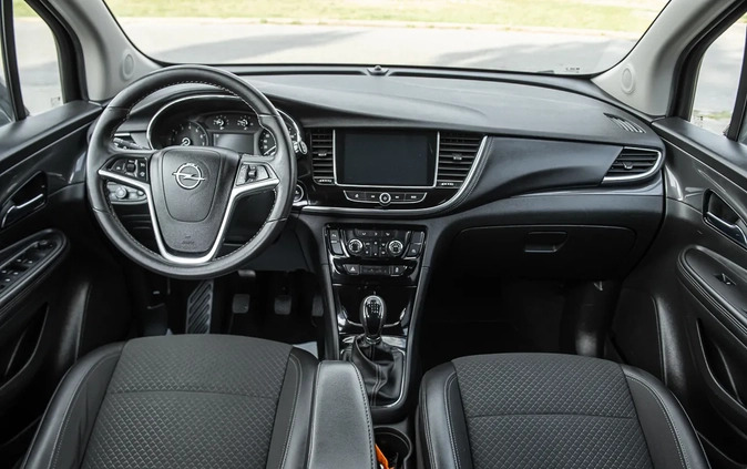 Opel Mokka cena 55900 przebieg: 206000, rok produkcji 2017 z Goniądz małe 407